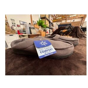 Men's Gray Comfort Slippers size 12-13